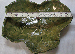 Medium Leaf Bowl from Atelier de Teresa